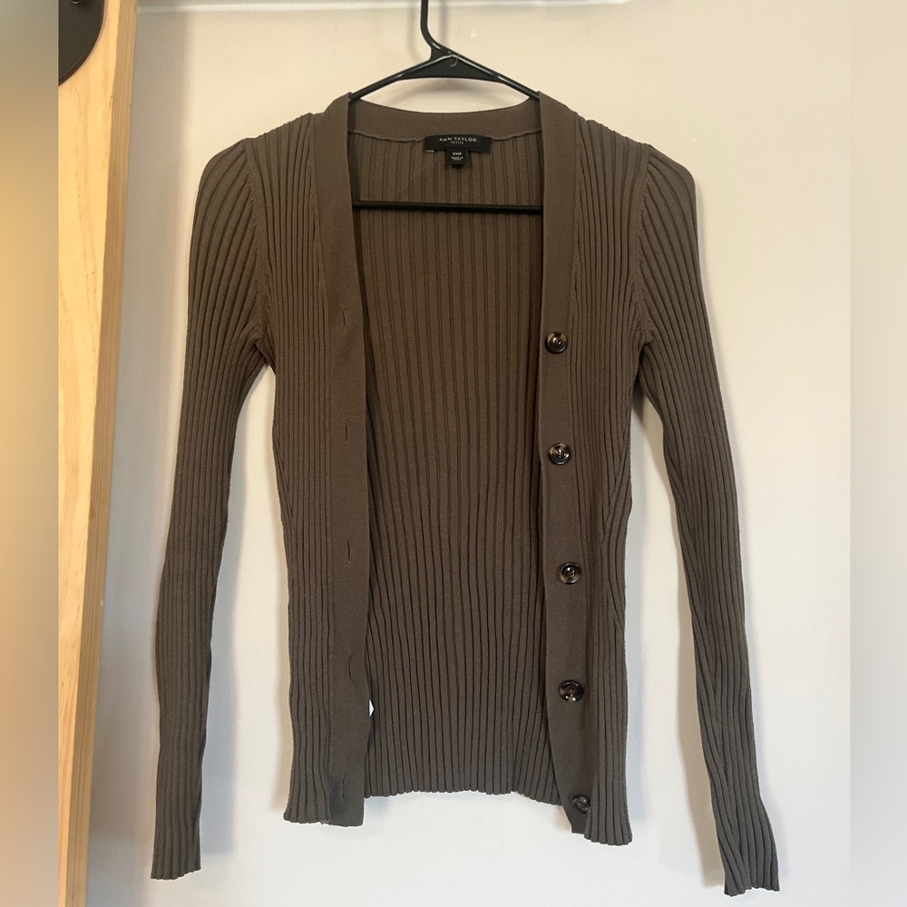 Ann Taylor Women's Olive Green Cardigan Sweater